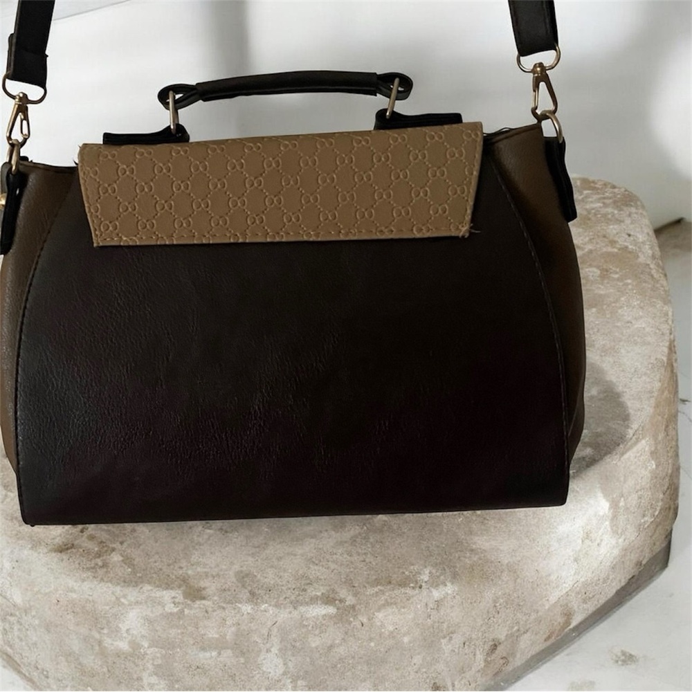 Elegant Brown and Tan Handbag - Picture 4 of 12